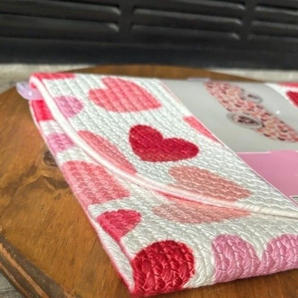 Celebrate Together Valentines Day Heart Table Runner Woven 13